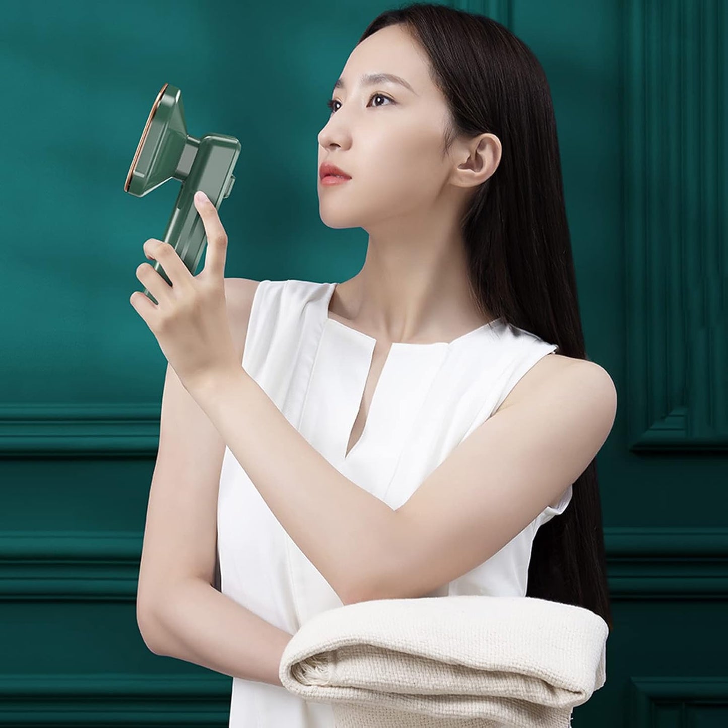 Portable Mini Steam Iron – Handheld Garment Steamer for Clothes & Travel